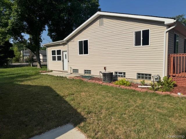 Property Photo: 29301 Rockcastle Street MI 48336