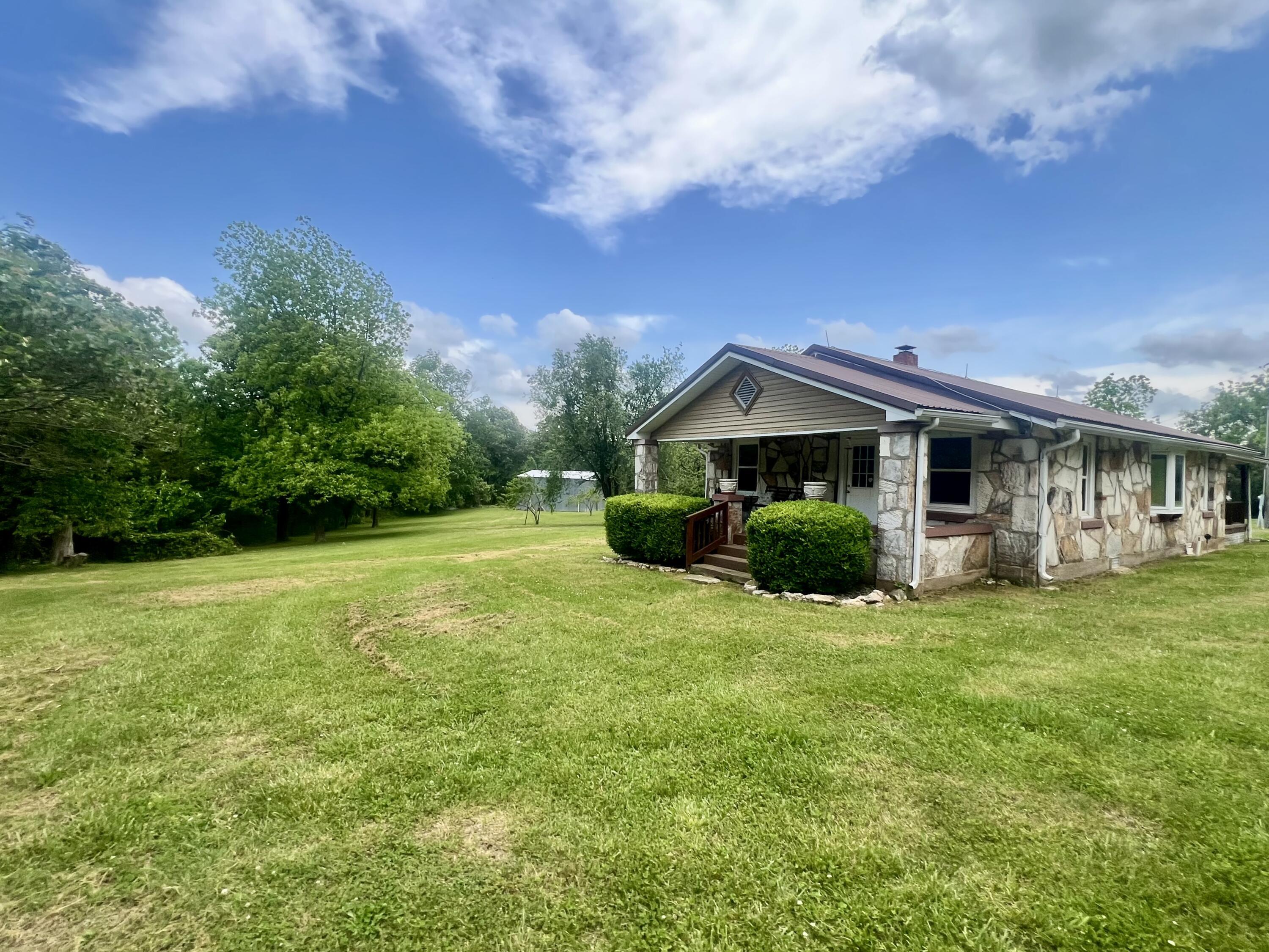 1380 County Road 219  Thayer MO 65791 photo