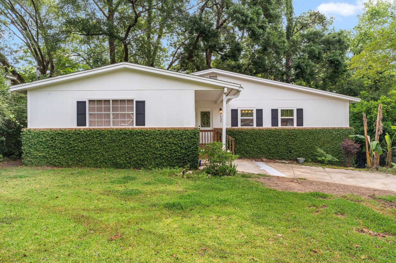 Property Photo:  1233 Talbot Avenue  FL 32308