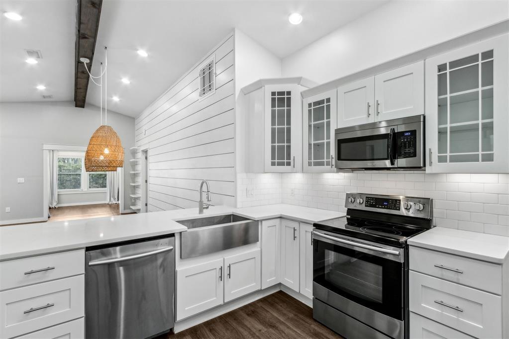 Property Photo: 2122 Off Shore Drive FL 32034
