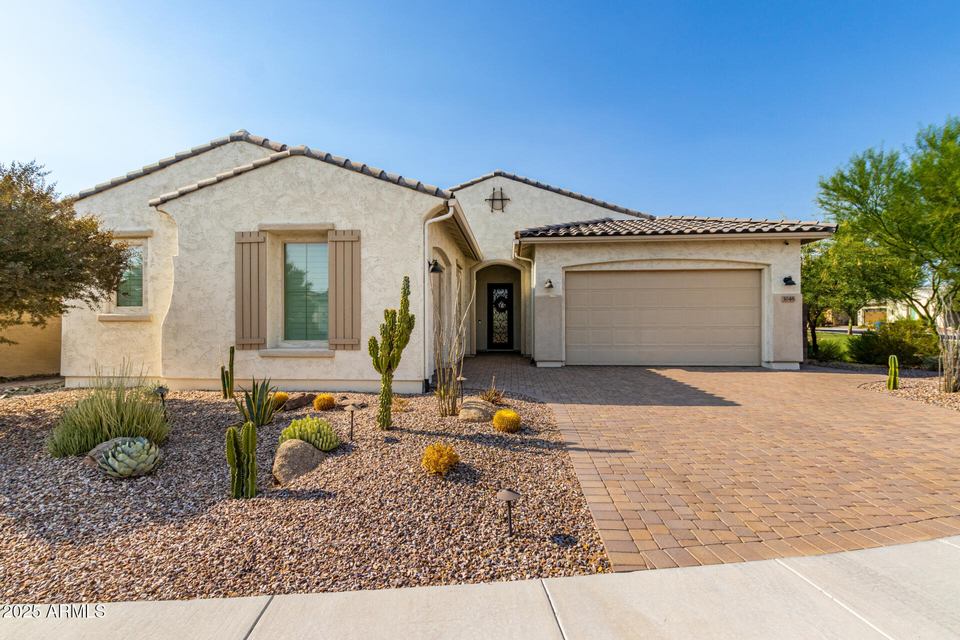 3046 E Crest Lane  Phoenix AZ 85050 photo