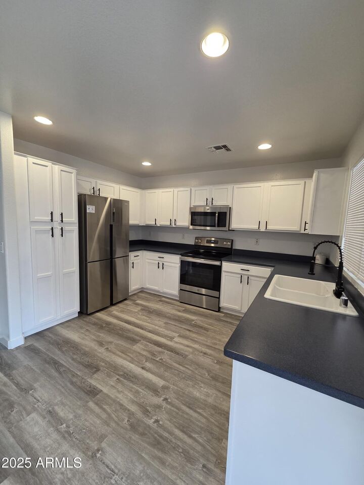 Property Photo:  417 S 125th Avenue  AZ 85323 