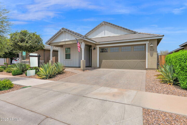 Property Photo:  22538 E Quintero Road  AZ 85142 