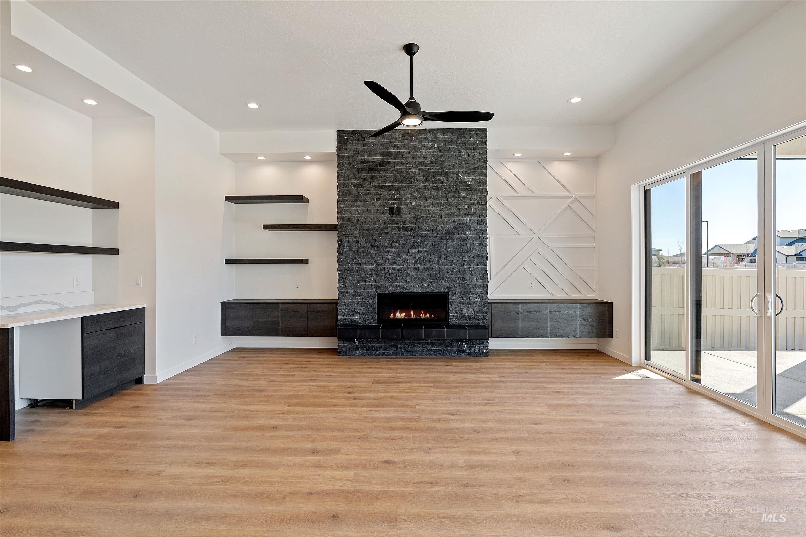 Property Photo: 866 N Danville Ave Lot 6/4 ID 83616