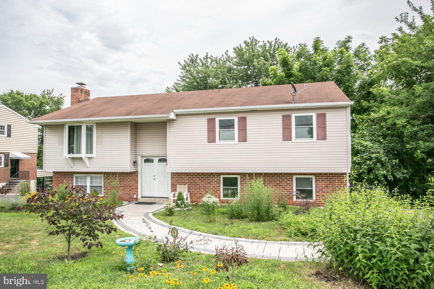 Property Photo: 825 Belvoir Road PA 19462