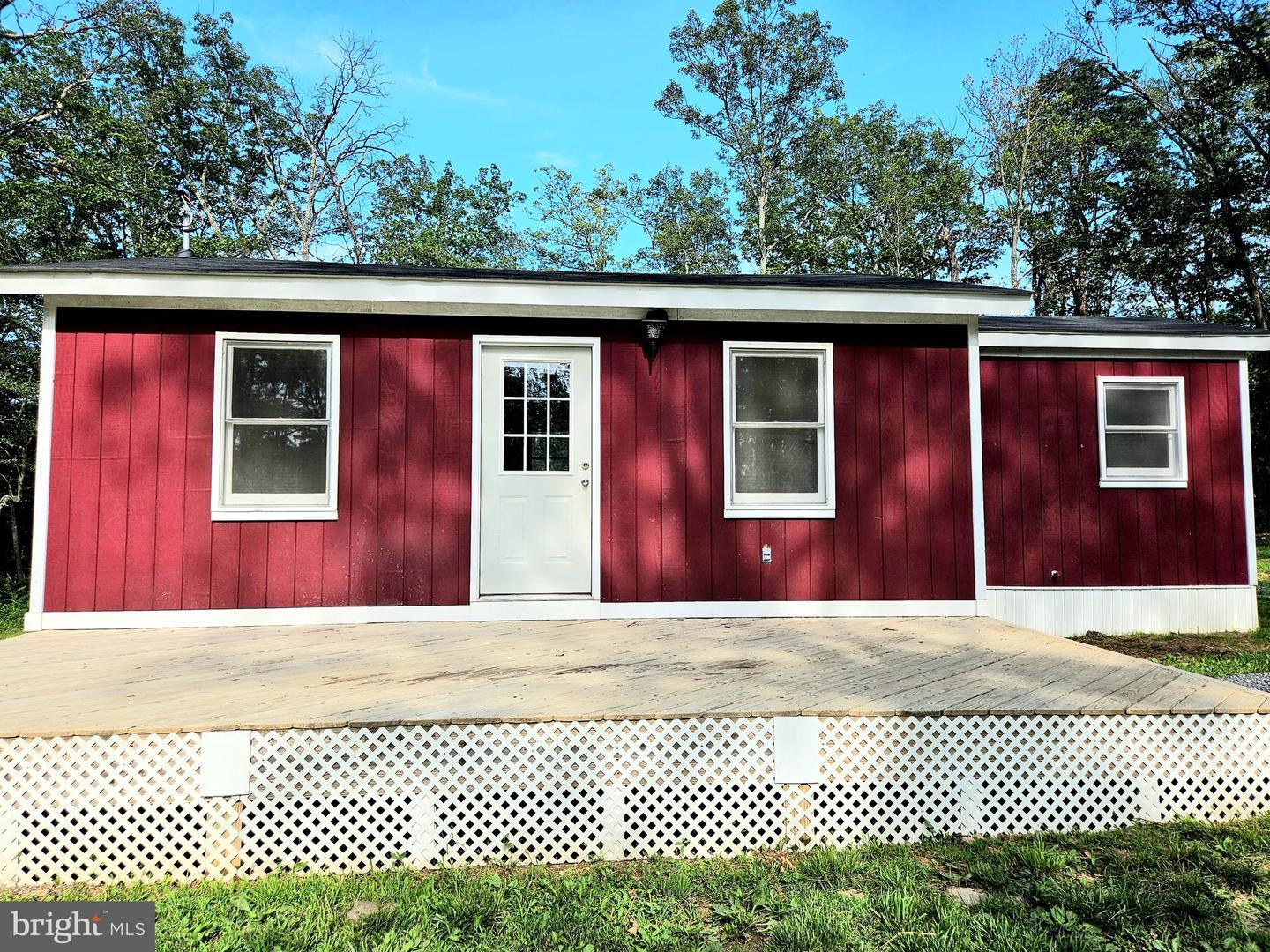 Property Photo:  136 N Pioneer Lane  WV 26704 