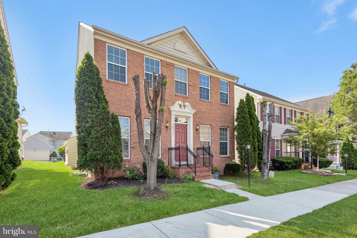 Property Photo: 16311 Catenary Drive VA 22191