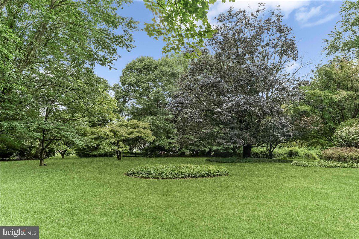 Property Photo: 802 Bush Lane PA 19317