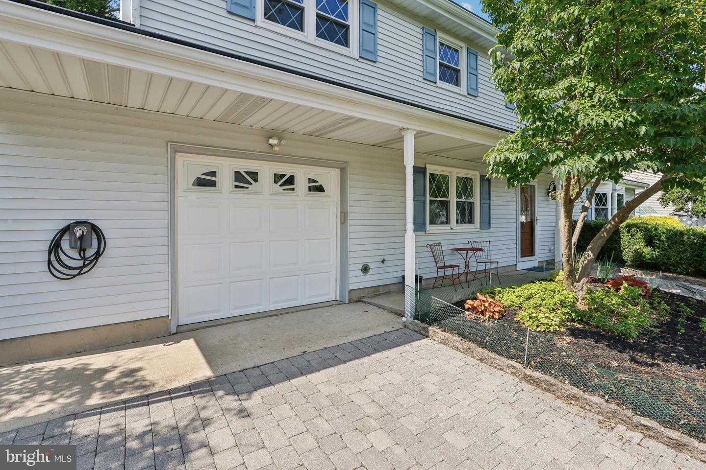 Property Photo:  8 Coates Road  NJ 08501 