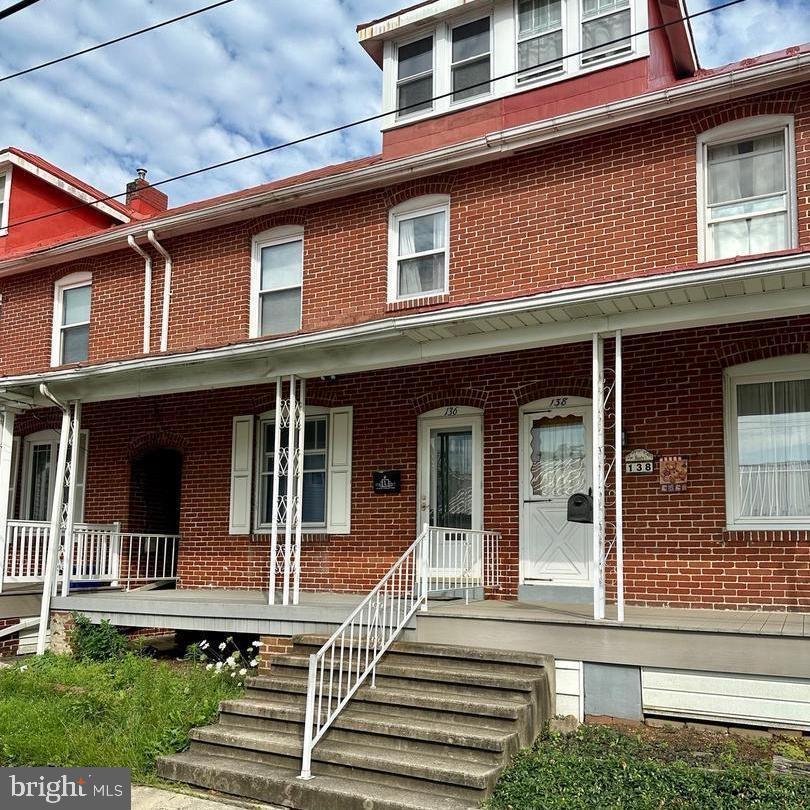 136 W Poplar Street  Fleetwood PA 19522 photo