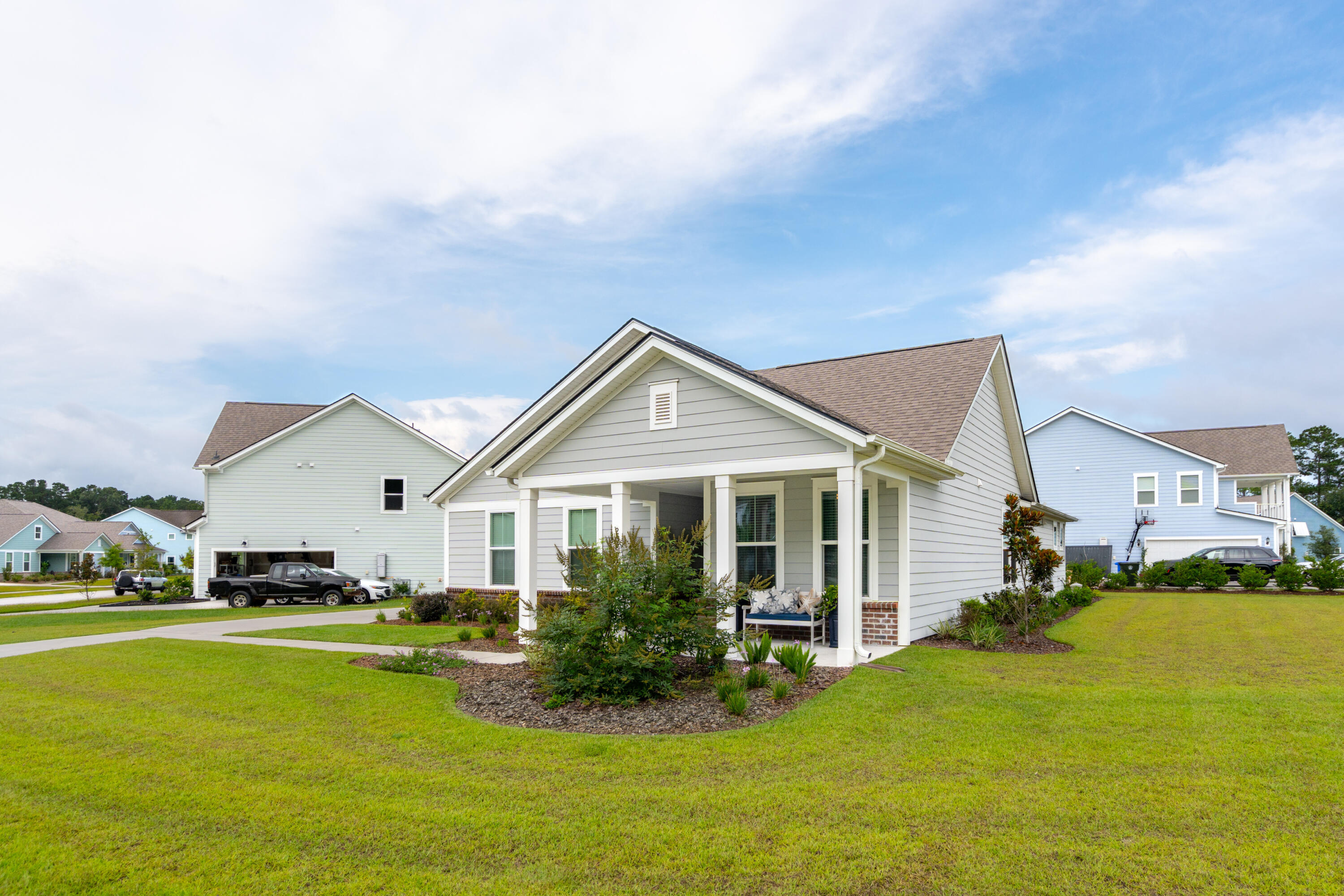 Property Photo: 2020 Parish House Circle SC 29455