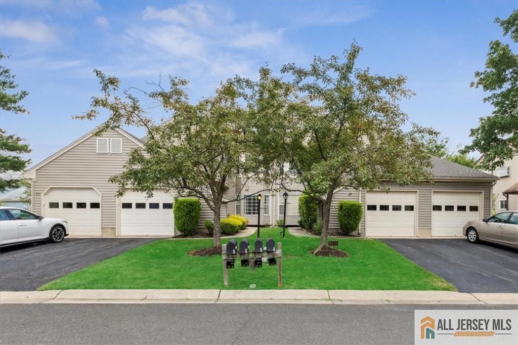 Property Photo:  57 Yorkshire Drive 57B  NJ 08831 