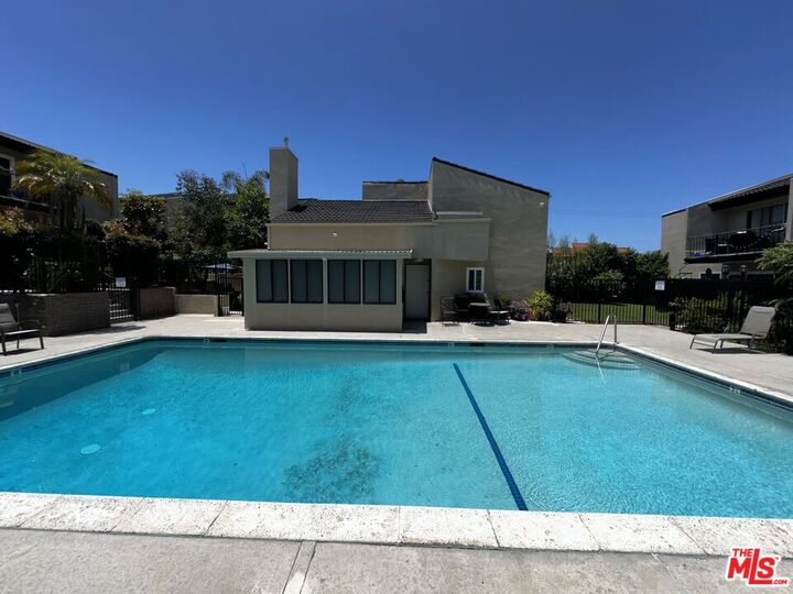 Property Photo:  3422 Maricopa St  CA 90503 