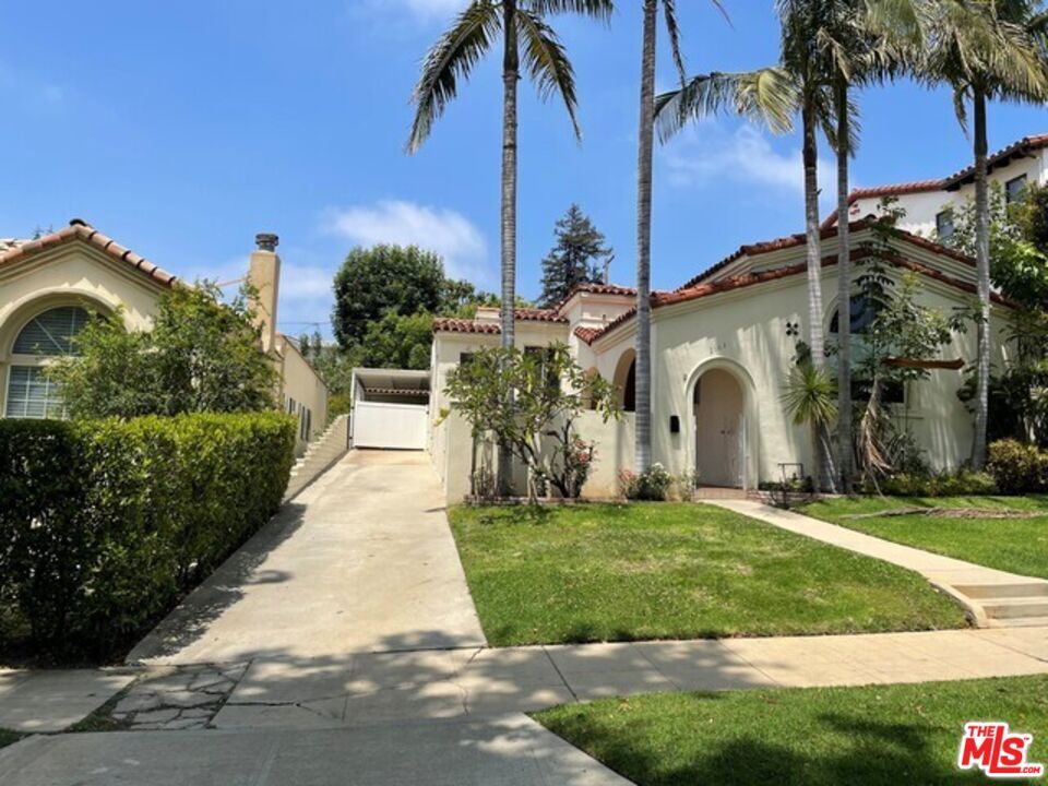 Property Photo: 2103 Holmby Ave CA 90025