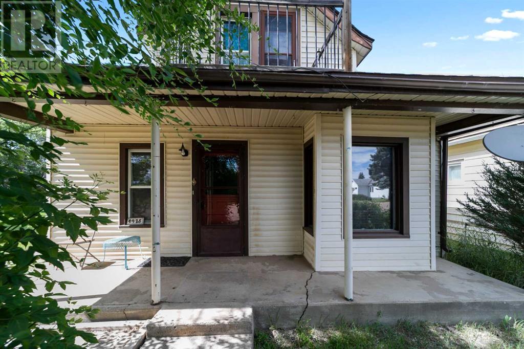 Property Photo:  4928 51 Street  AB T0B 1V0 