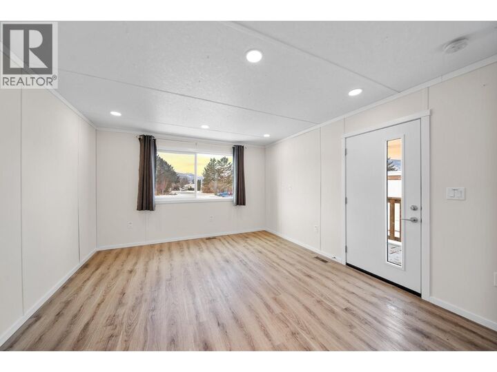 Photo de la propriété: 2776 Clapperton Avenue 2 BC V1K 1G5