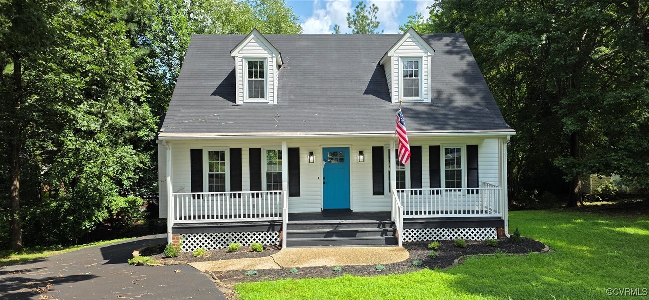 Property Photo: 7464 Dutch Lily Court VA 23111