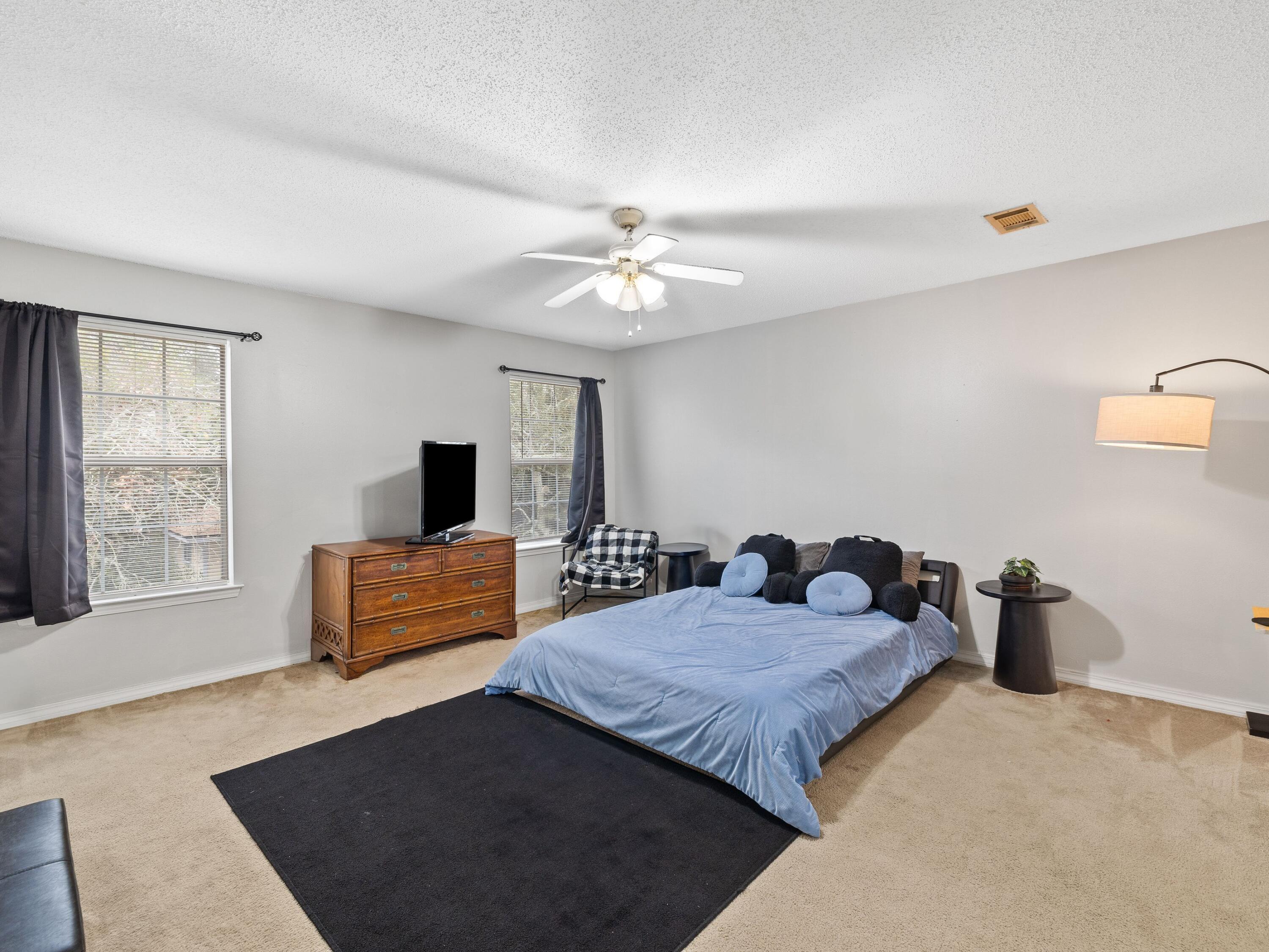 Property Photo: 477 Keystone Road FL 32569
