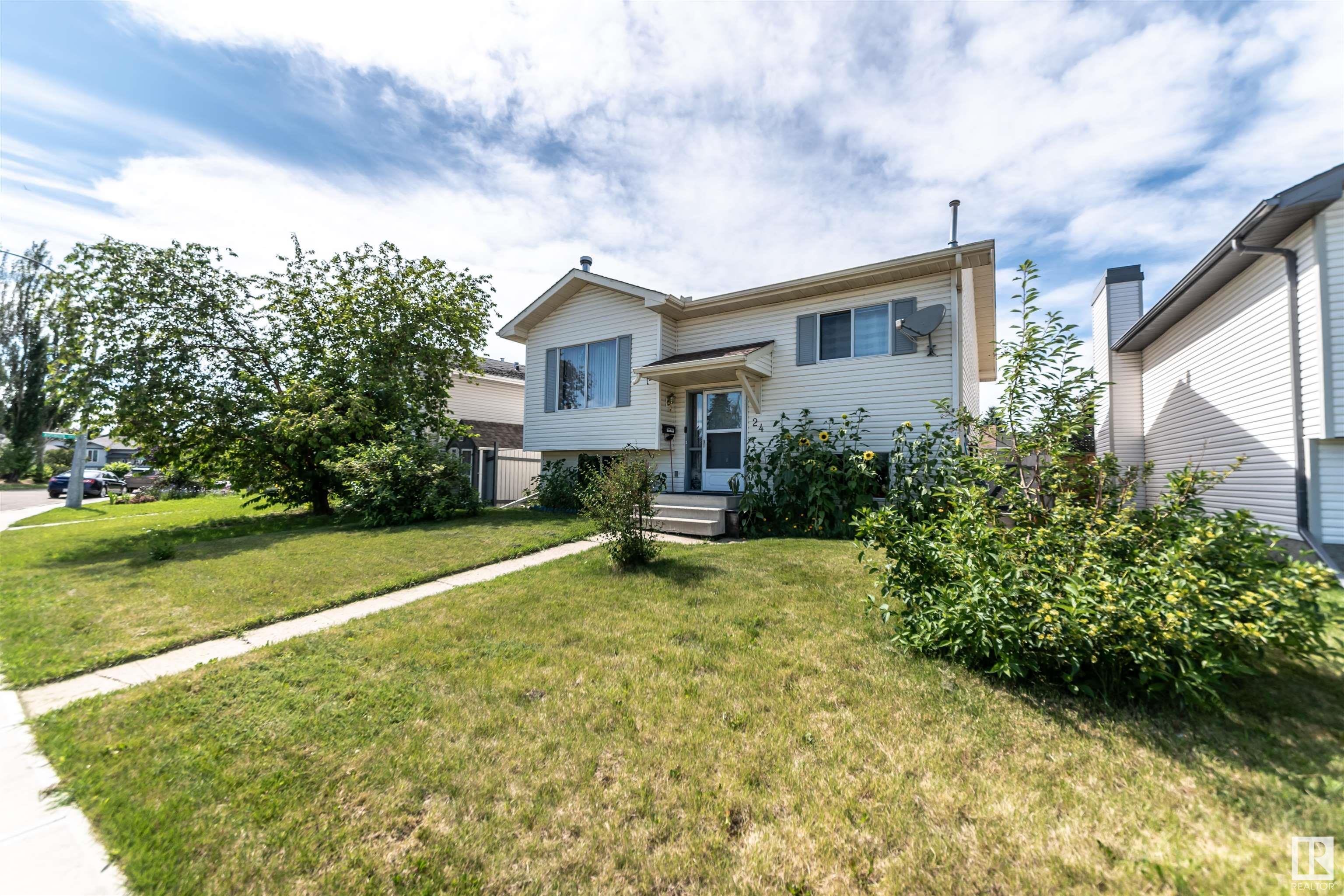 24 Aspenglen Crescent  Spruce Grove AB T7C 3J3 photo