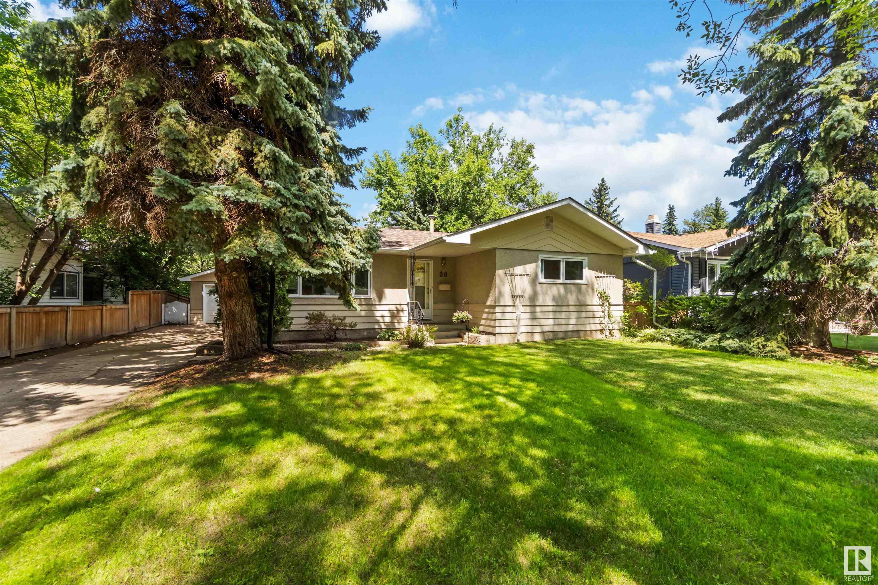 Property Photo: 30 Hazel Street AB T8A 1H6