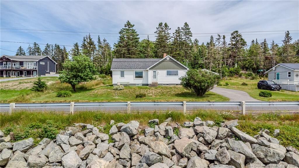 Photo de la propriété: 375 Maces Bay Road NB E5J 1T1