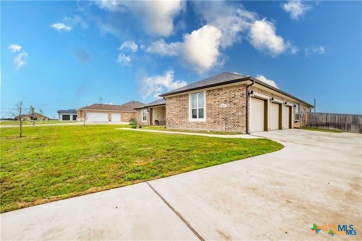 Property Photo:  8119 Green Hill Drive  TX 76571