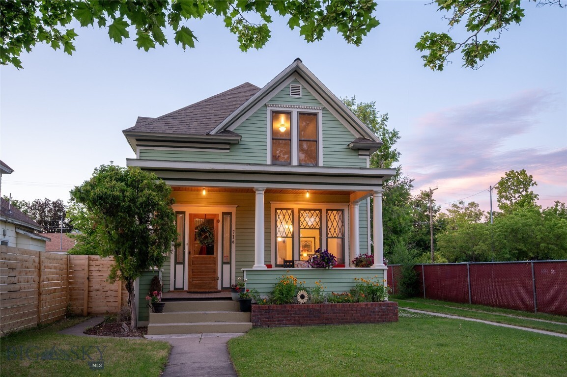 Property Photo: 716 & 716 1/2 W Pine Street MT 59802