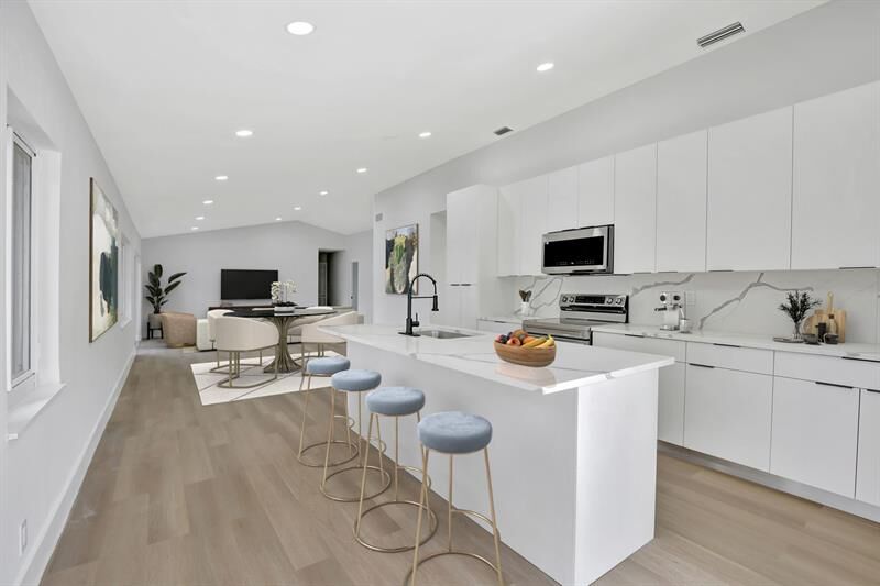 Property Photo: 9862 NW 2nd St FL 33324