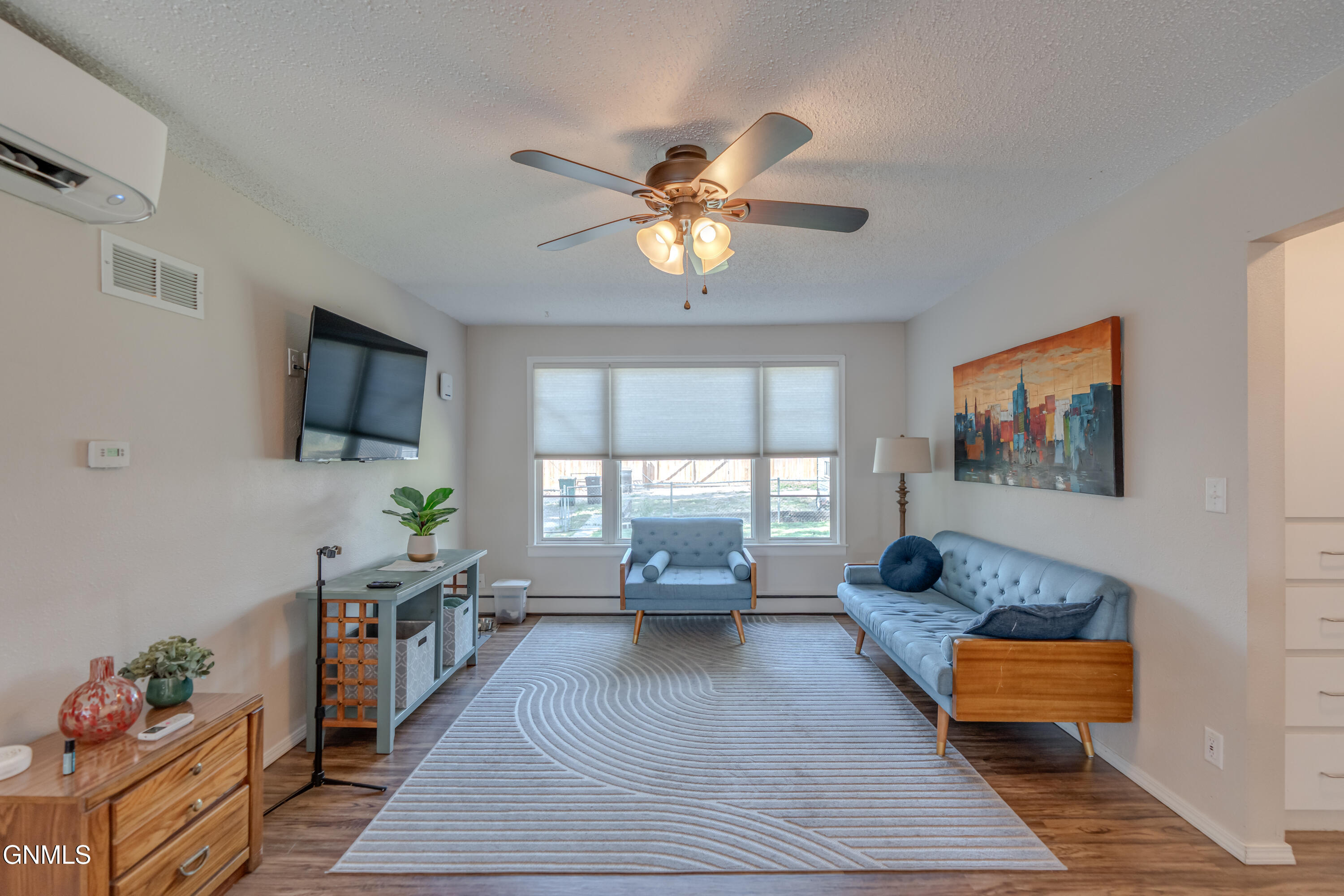 Property Photo: 1030 Riverview Avenue ND 58504
