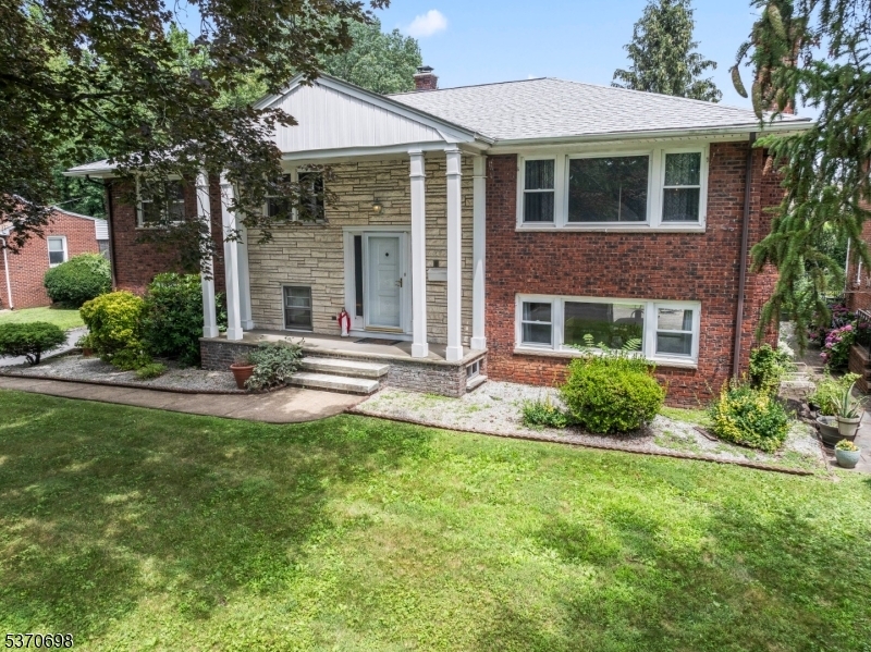 Property Photo: 541 Dona Ln NJ 07076