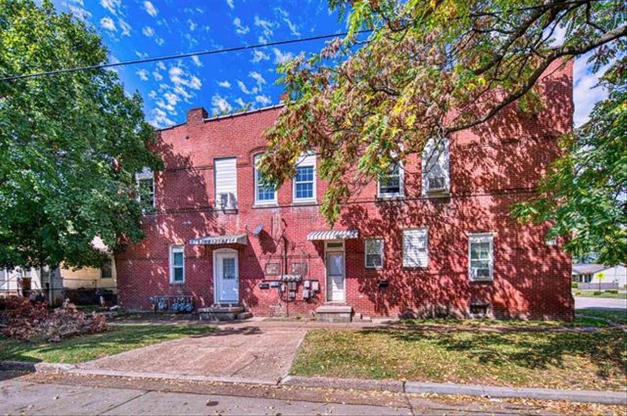 Property Photo: 738 First St KY 42420