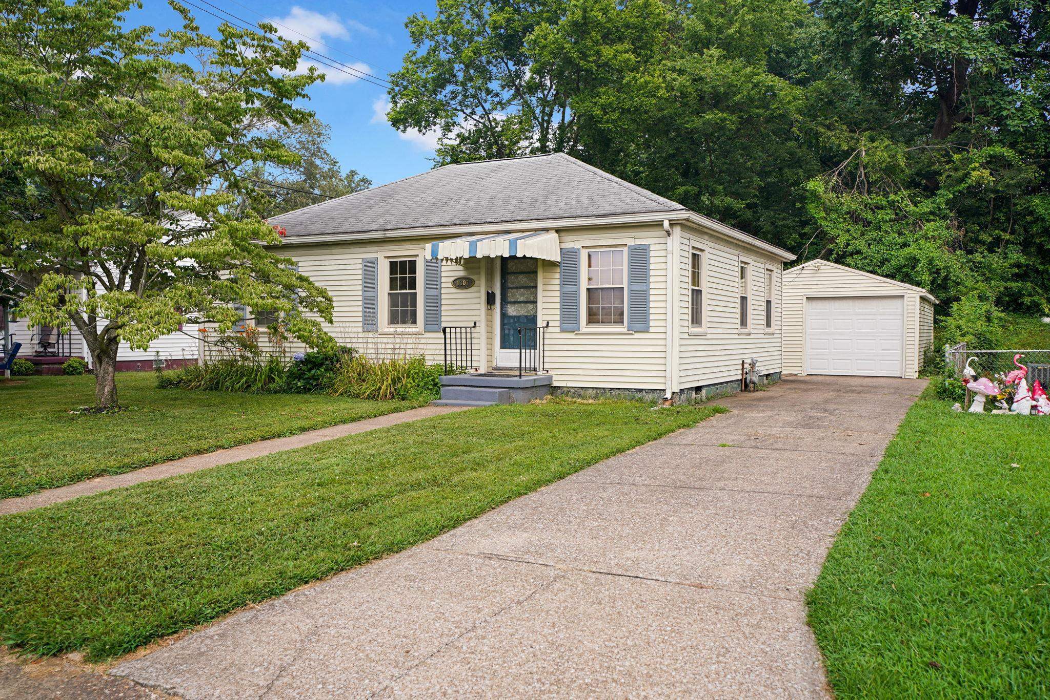 Property Photo: 1307 S Elm Street KY 42420
