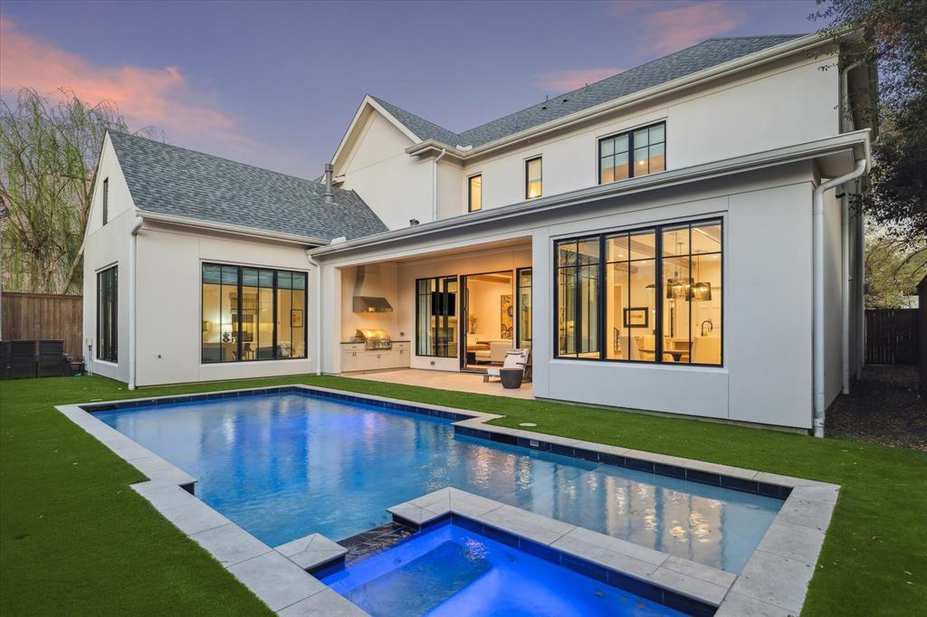 Property Photo:  4618 Devon Street  TX 77027 