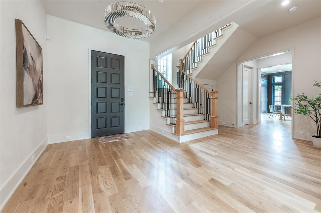 Property Photo: 606 Pinehaven Drive TX 77024