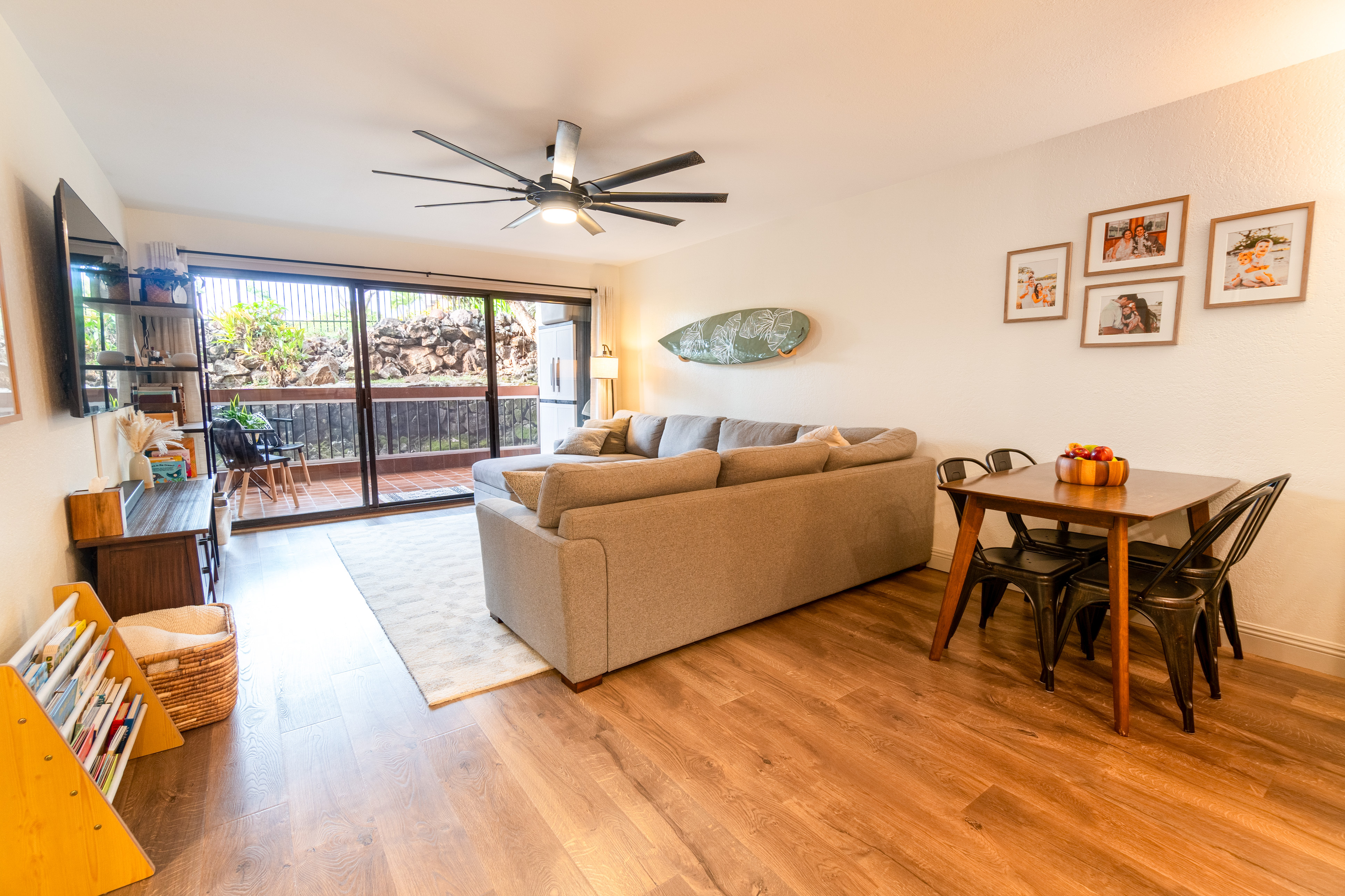 Property Photo: 75-5863 Kuakini Highway 104 HI 96740