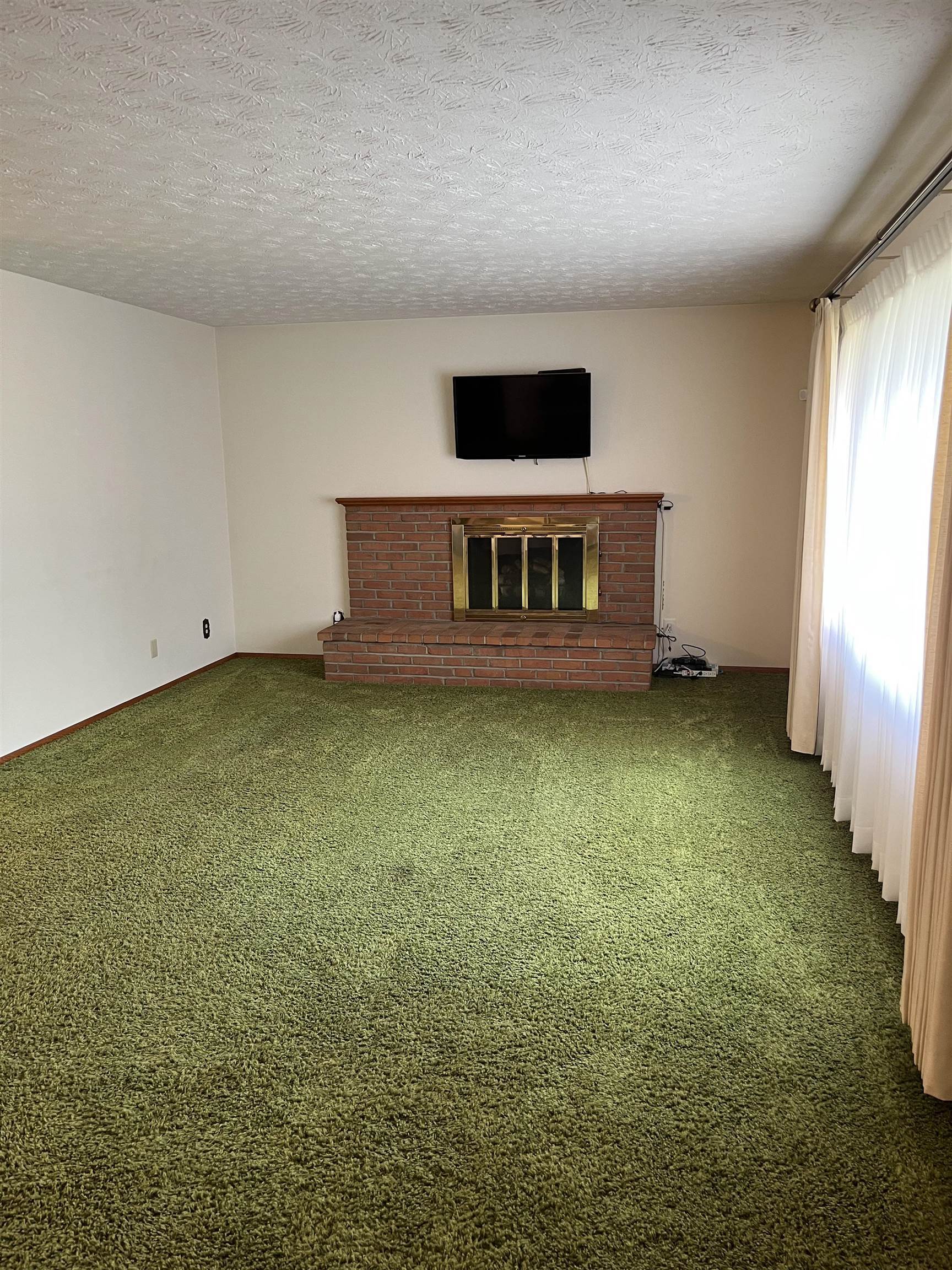 Property Photo:  113 Willoughby Avenue  WV 25705 