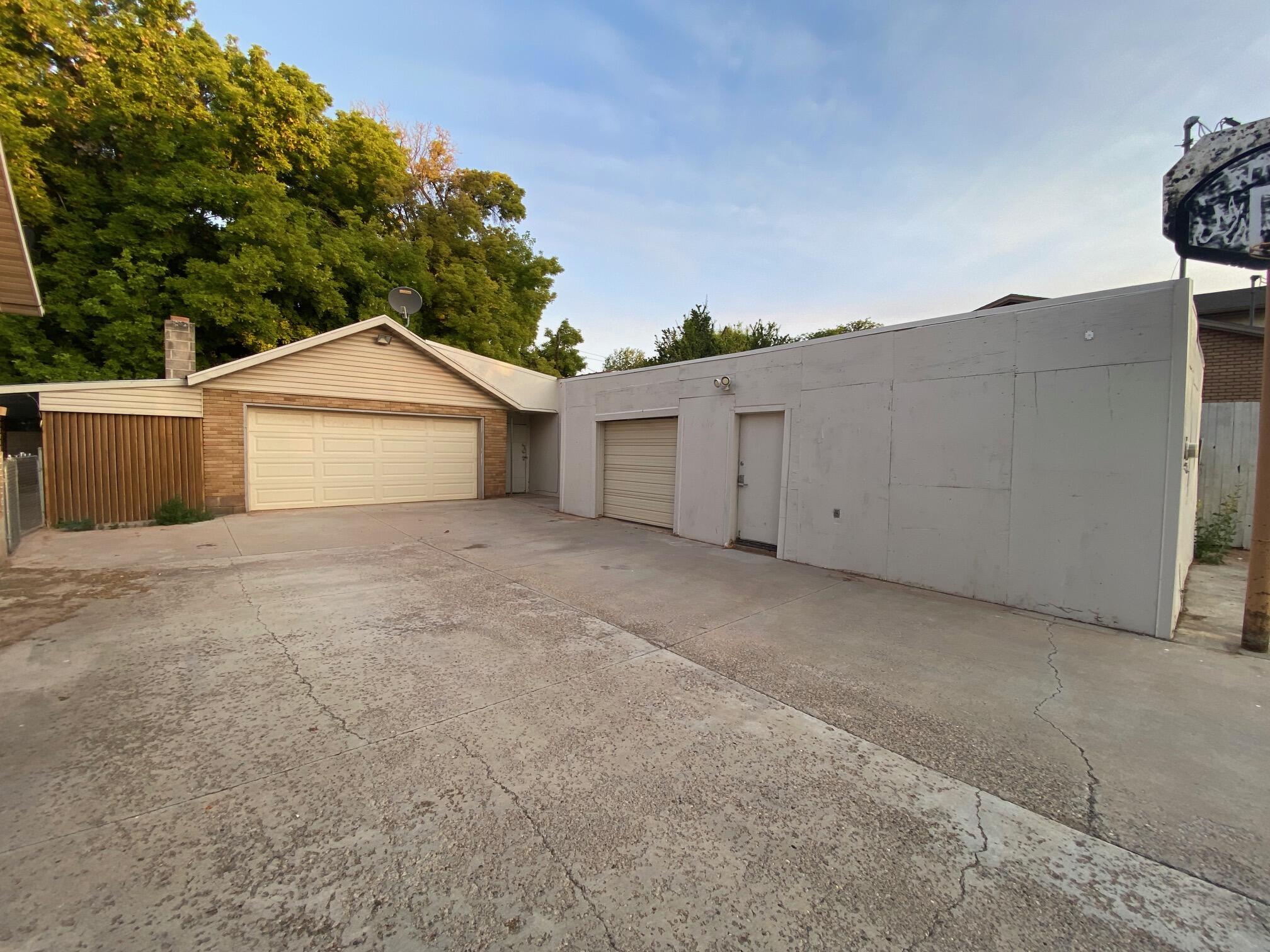 Property Photo: 41 N 300 E UT 84701