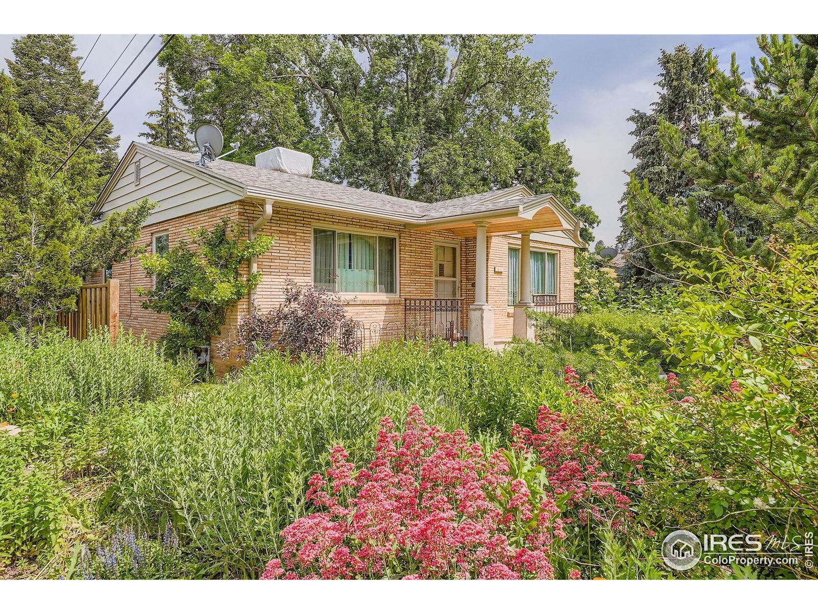 Property Photo: 360 20th St CO 80302