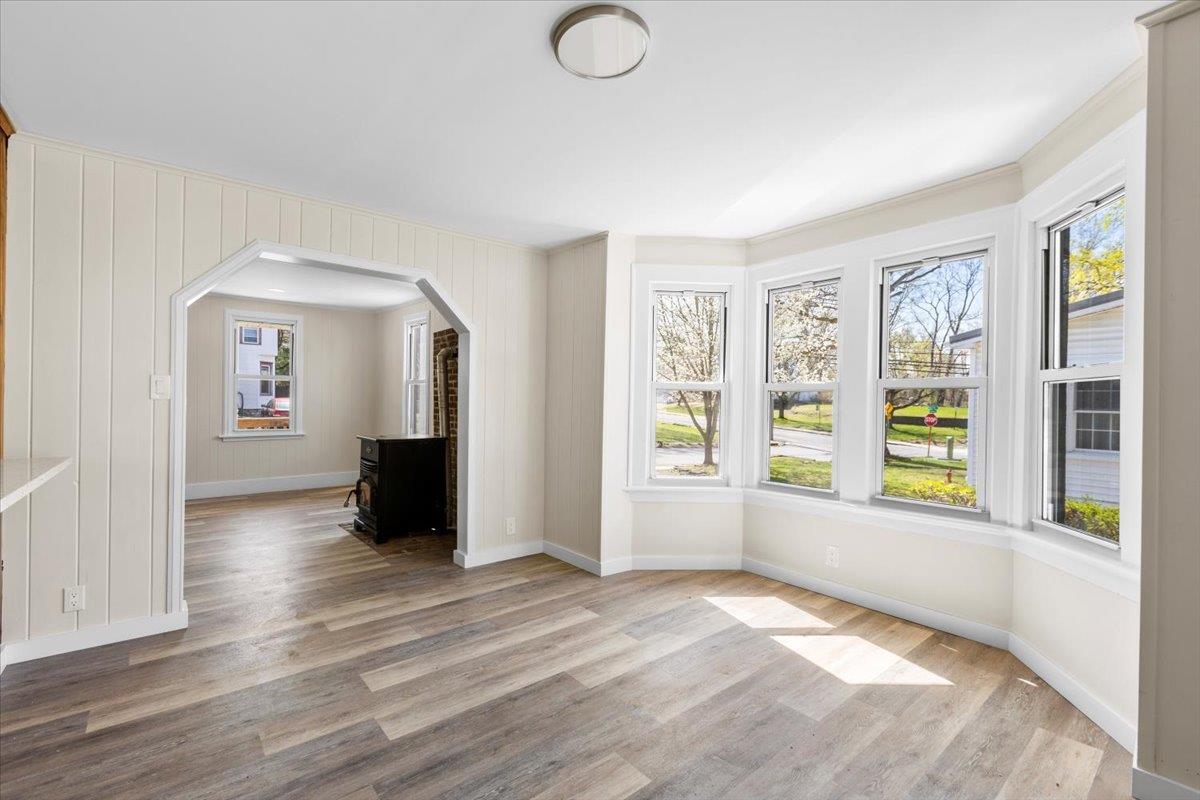 Property Photo: 4 Lawrence Avenue NY 12051