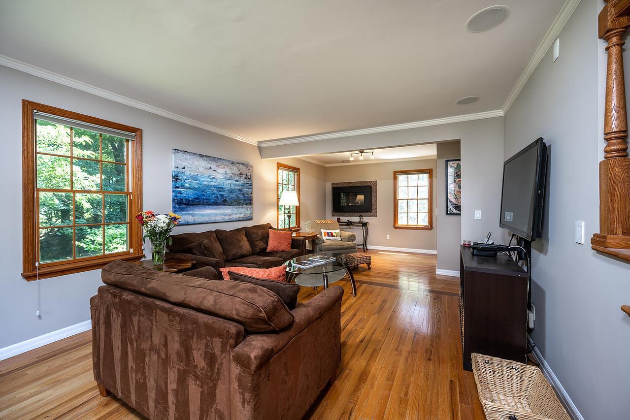 Property Photo:  84 Macarthur Lane  NY 10591 