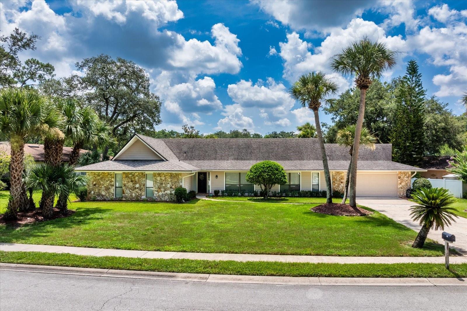 Property Photo: 105 Shadow Lake Drive FL 32779