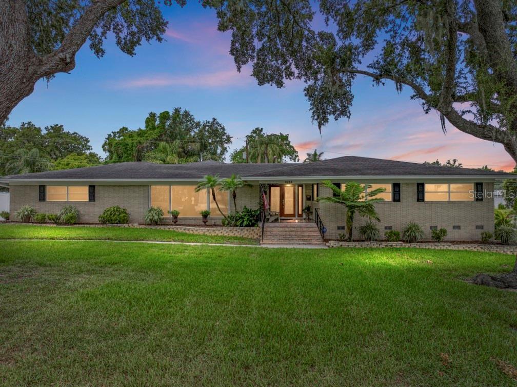 Property Photo: 2213 Woodbine Avenue FL 33803