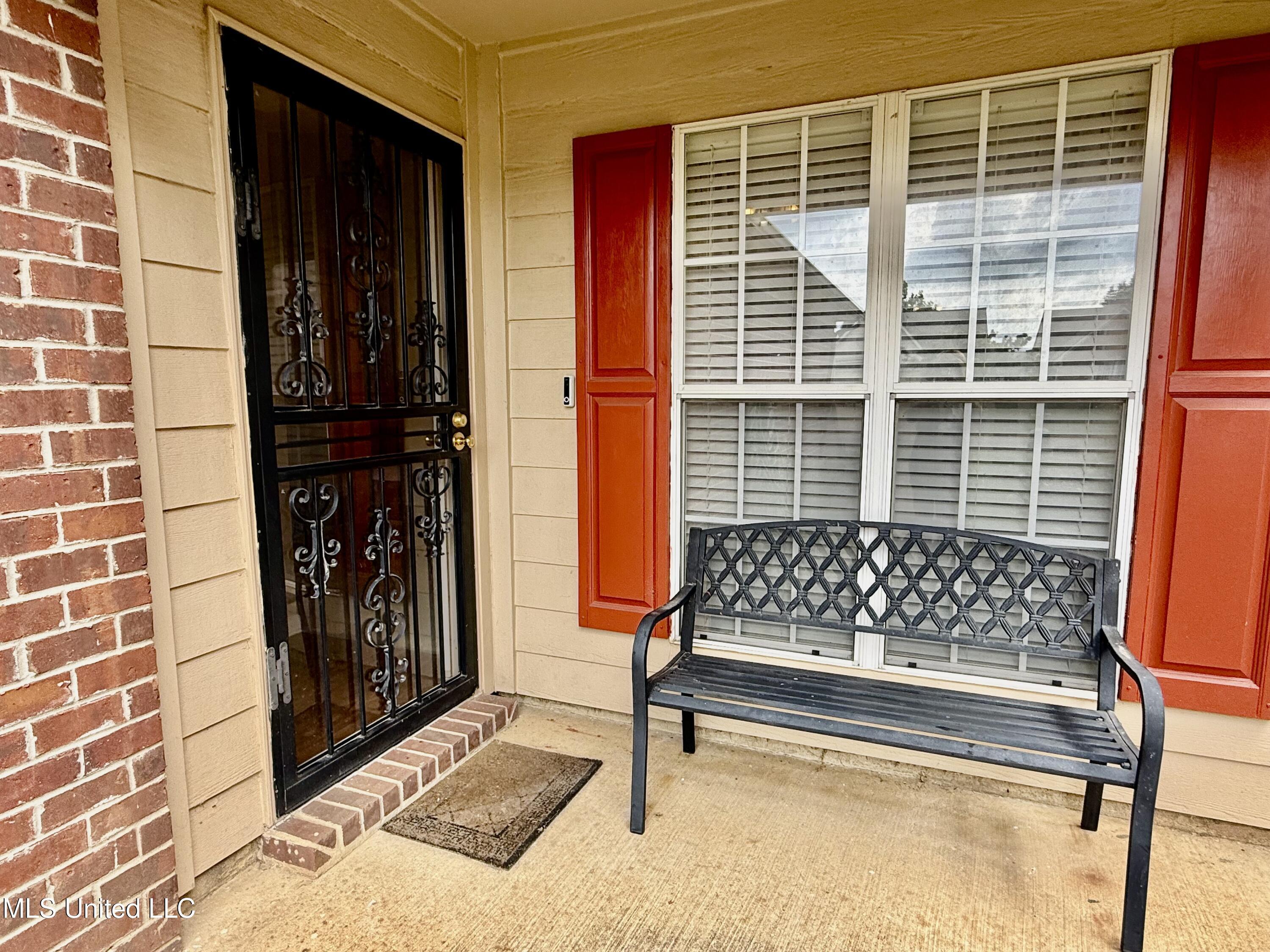Property Photo: 1552 Central Trails Drive MS 38671