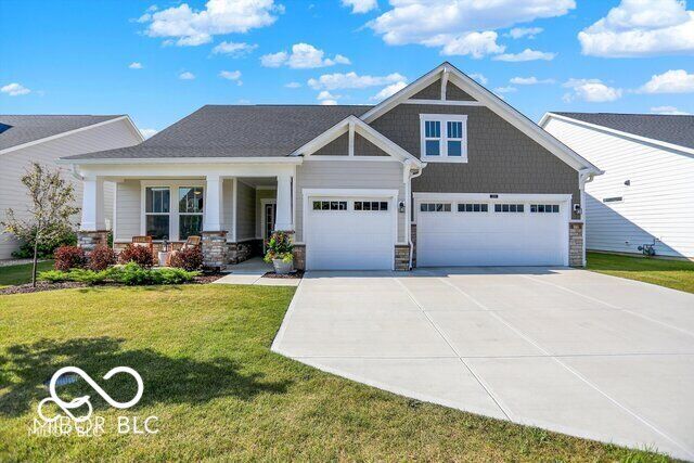 Property Photo: 1319 Petit Verdot Drive IN 46074