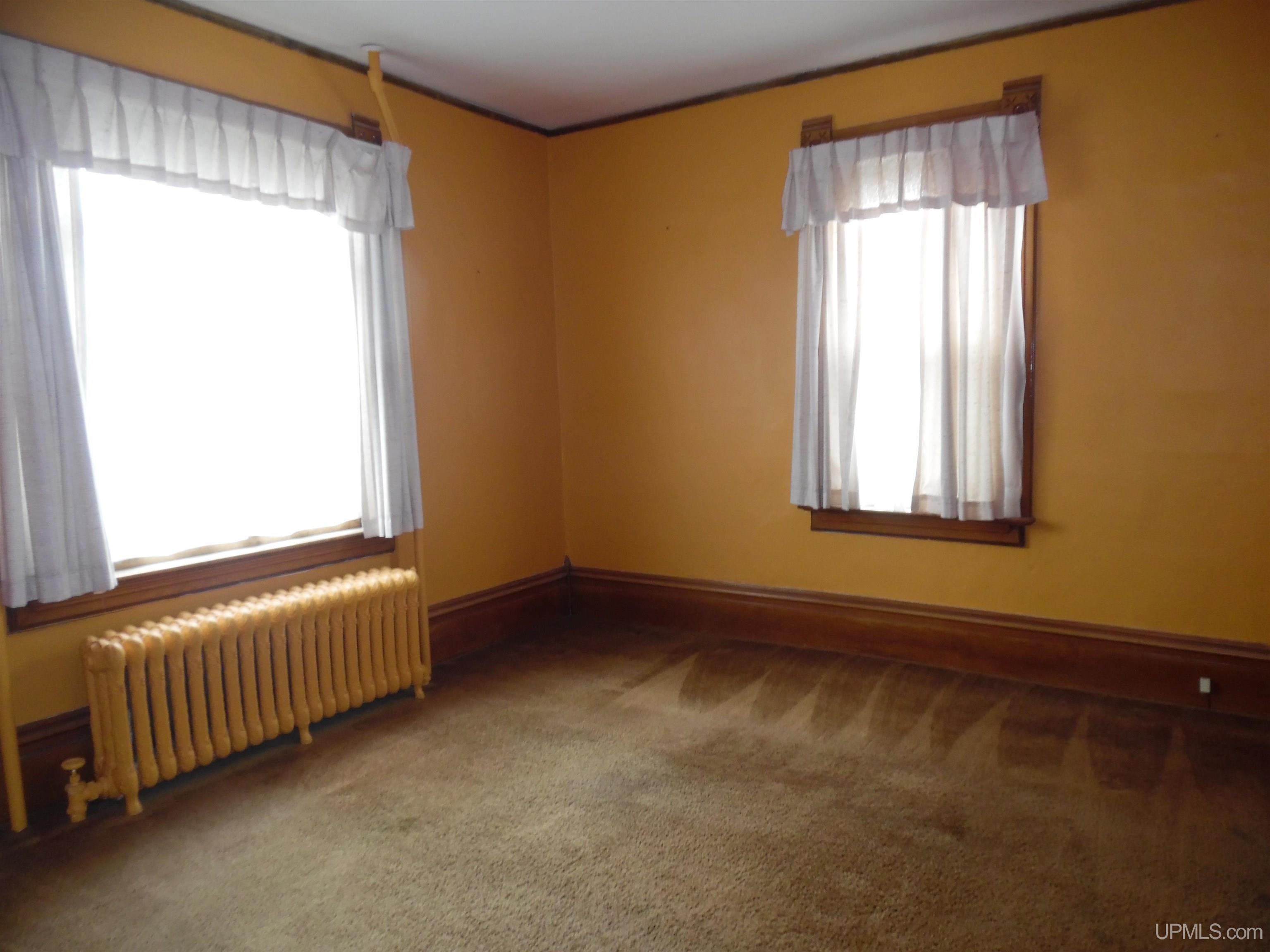 Property Photo:  141 Pewabic Street  MI 49913 