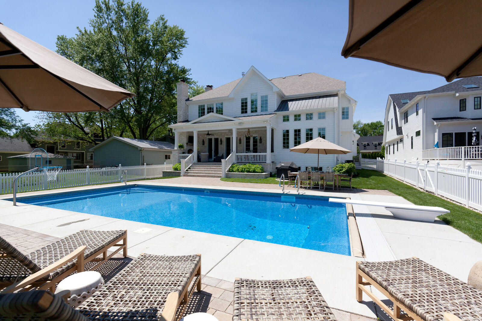 Property Photo:  20 S Ewing Street  IL 60540 