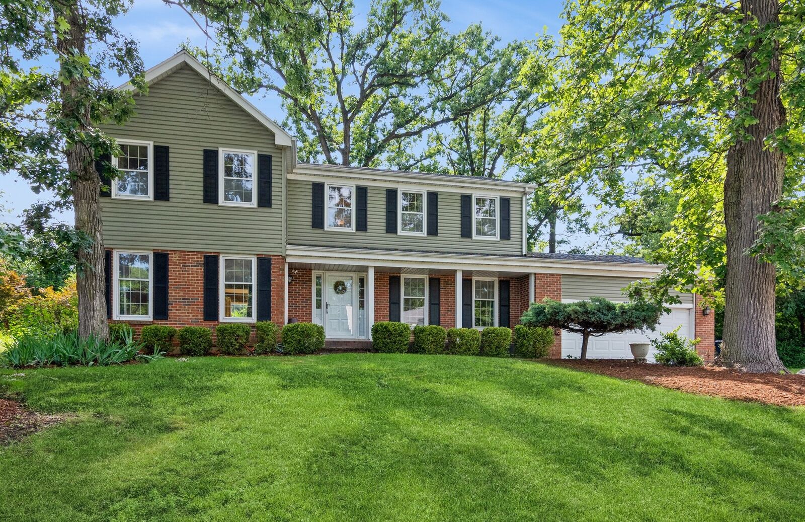 Property Photo:  200 Timbercrest Drive  IL 60193 