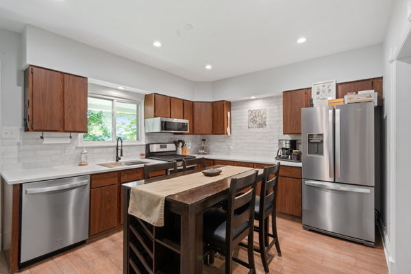 Property Photo: 3621 Vernon Avenue IL 60513