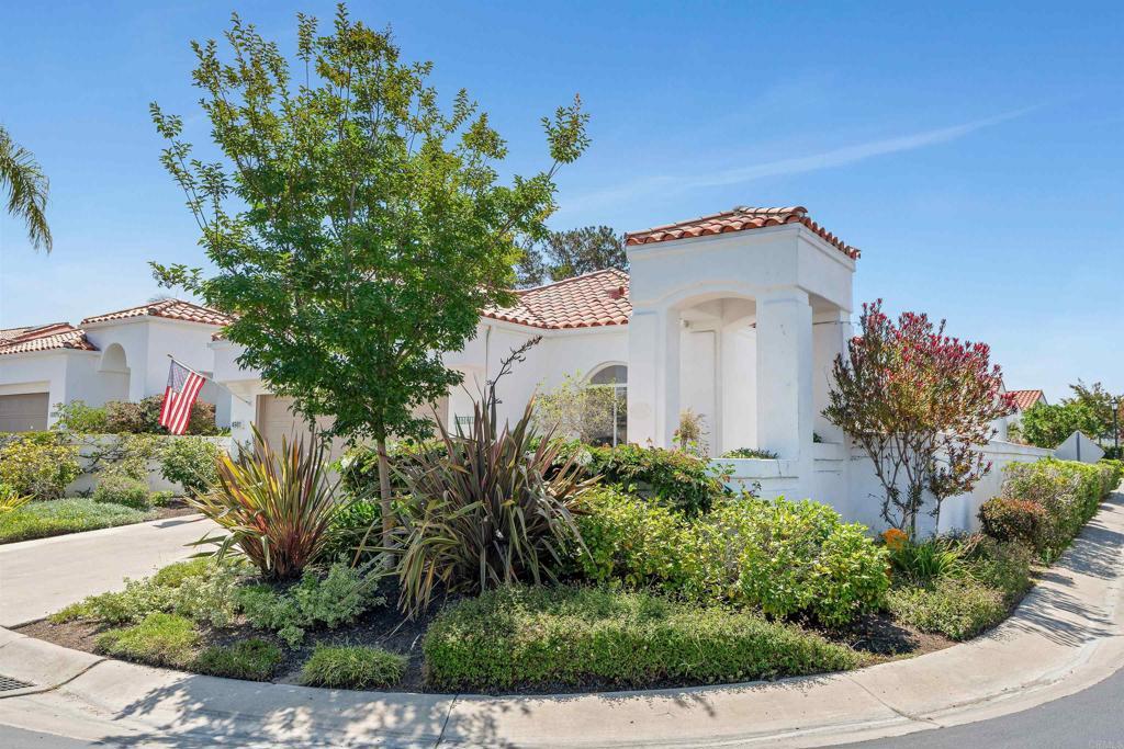 Property Photo: 4981 Lerkas Way CA 92056