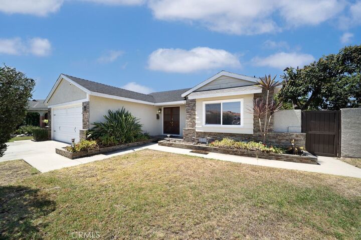 Property Photo:  11302 Cheddar Street  CA 90650 